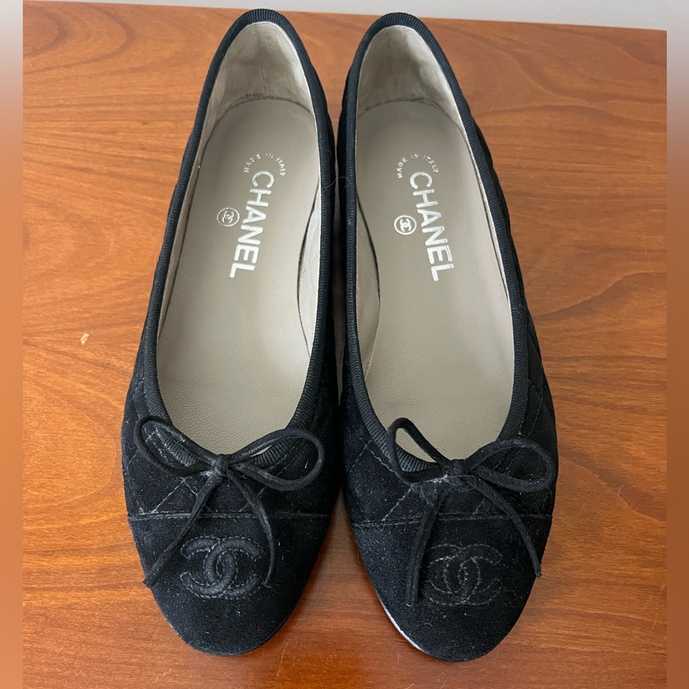 CHANEL Never Work Quilted Black Suede Ballet Flats Size EU 37